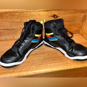 Size 7 Womens Zumba brand high tops in very good condition!